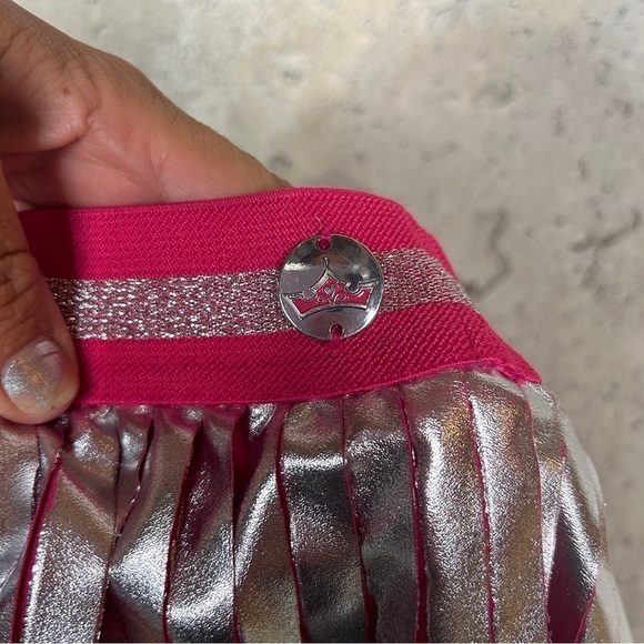 Disney Princess hot pink metallic silver pleated a line skirt girls 5/6 - Picture 7 of 7